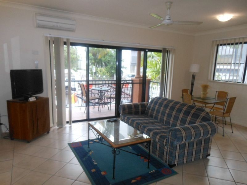 11/255 Lake Street, Cairns North QLD 4870