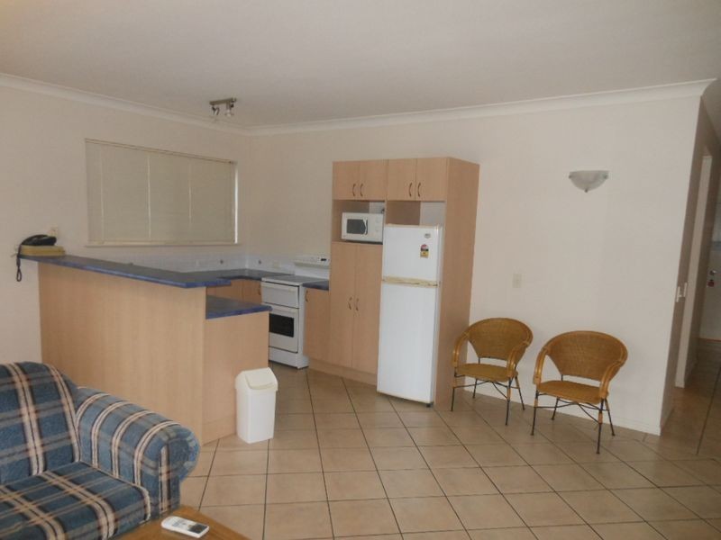 11/255 Lake Street, Cairns North QLD 4870