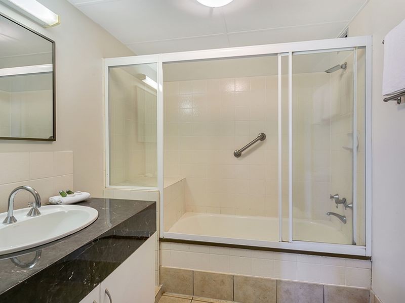 19/249 Esplanade, Cairns North QLD 4870