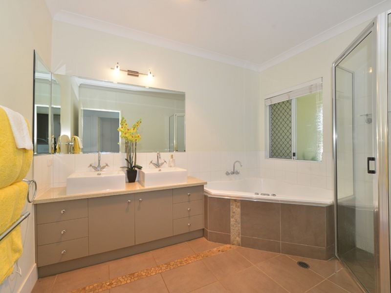 28 Oleander Drive, Yungaburra QLD 4884