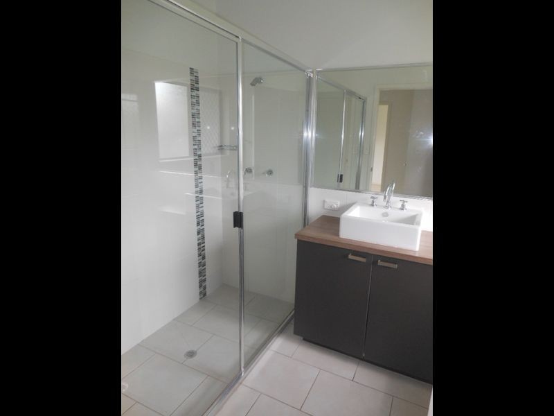 7 Goldberg Close, White Rock QLD 4868