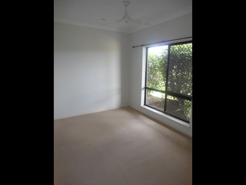 7 Goldberg Close, White Rock QLD 4868