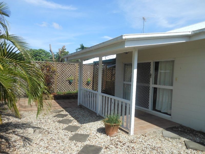 1/24 Ireland Crescent, Whitfield QLD 4870