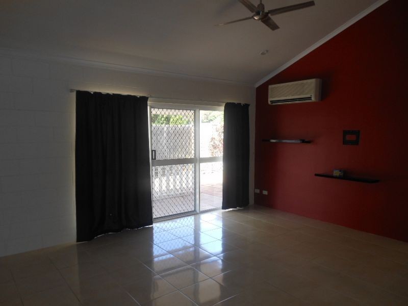 1/24 Ireland Crescent, Whitfield QLD 4870