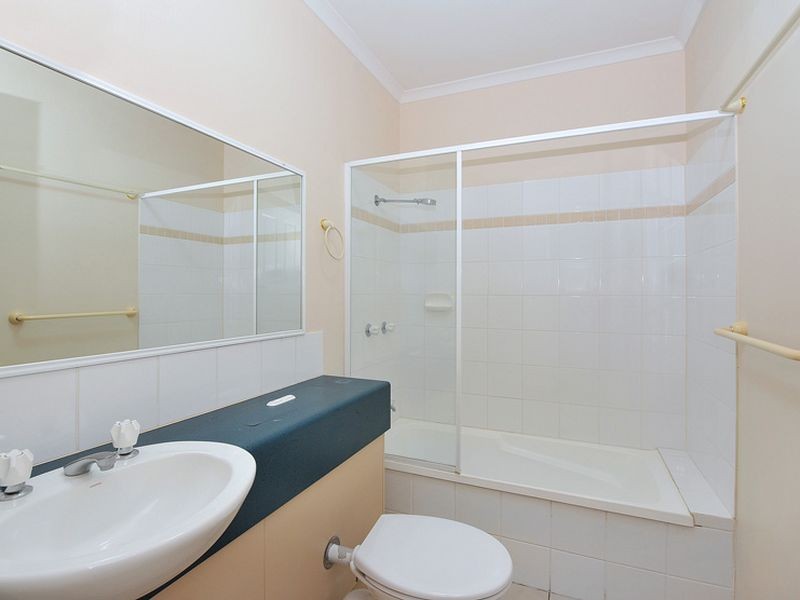 18/7A Grantala Street, Manoora QLD 4870