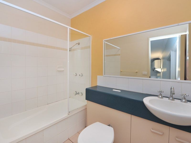 18/7A Grantala Street, Manoora QLD 4870