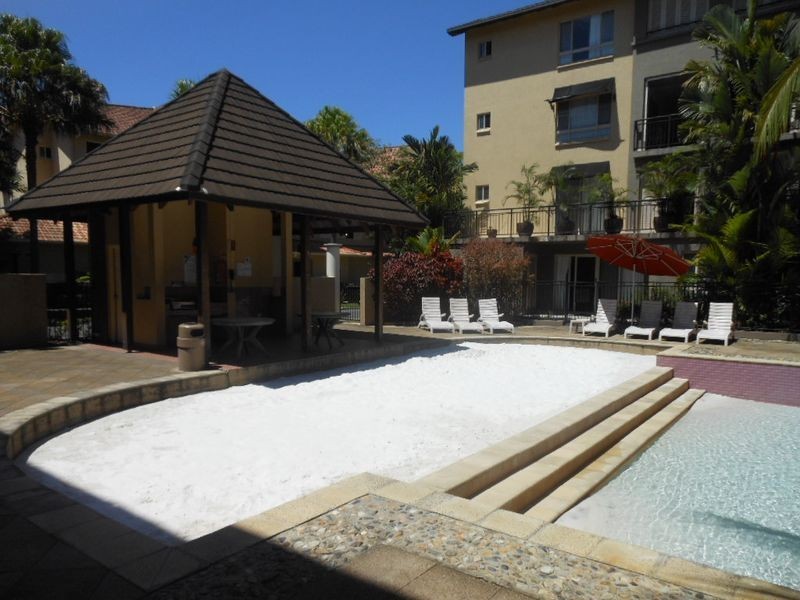 1312/2 Greenslopes Street, Cairns North QLD 4870