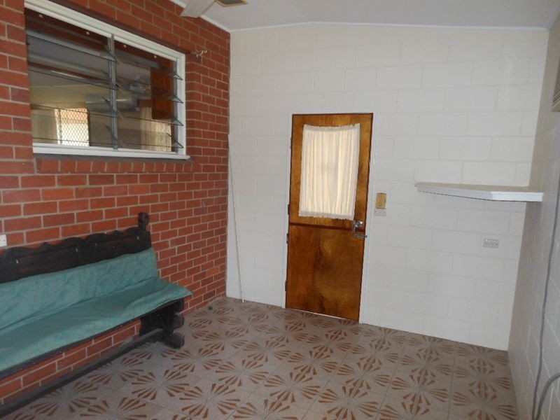 271 Aumuller Street, Westcourt QLD 4870