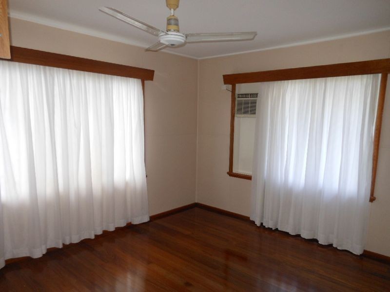 271 Aumuller Street, Westcourt QLD 4870