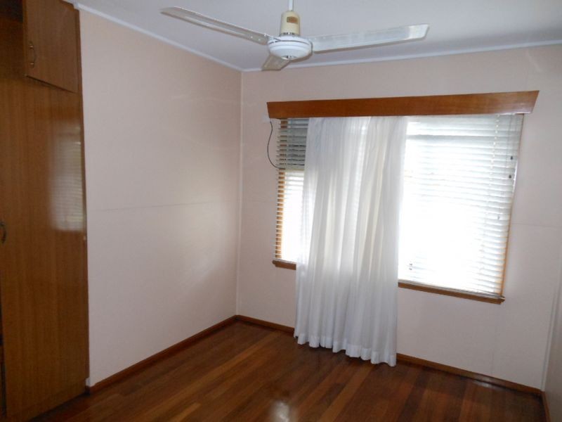 271 Aumuller Street, Westcourt QLD 4870