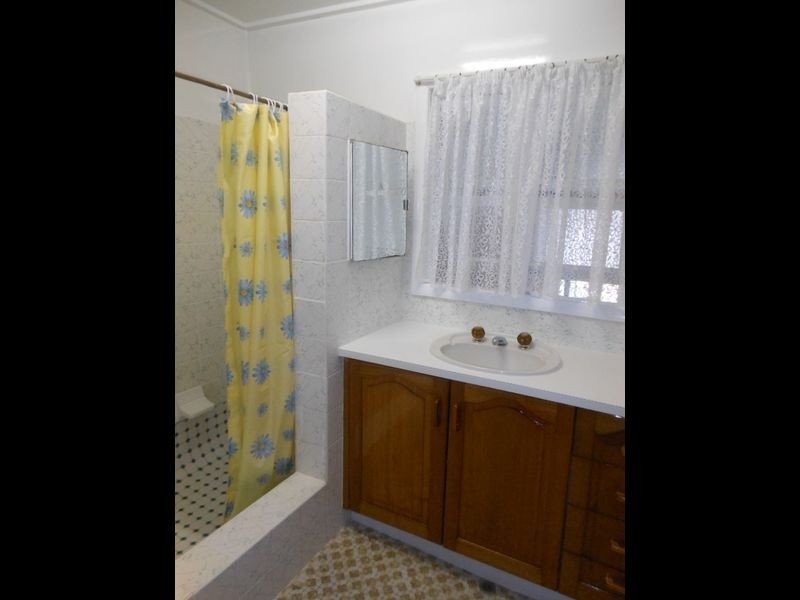 271 Aumuller Street, Westcourt QLD 4870