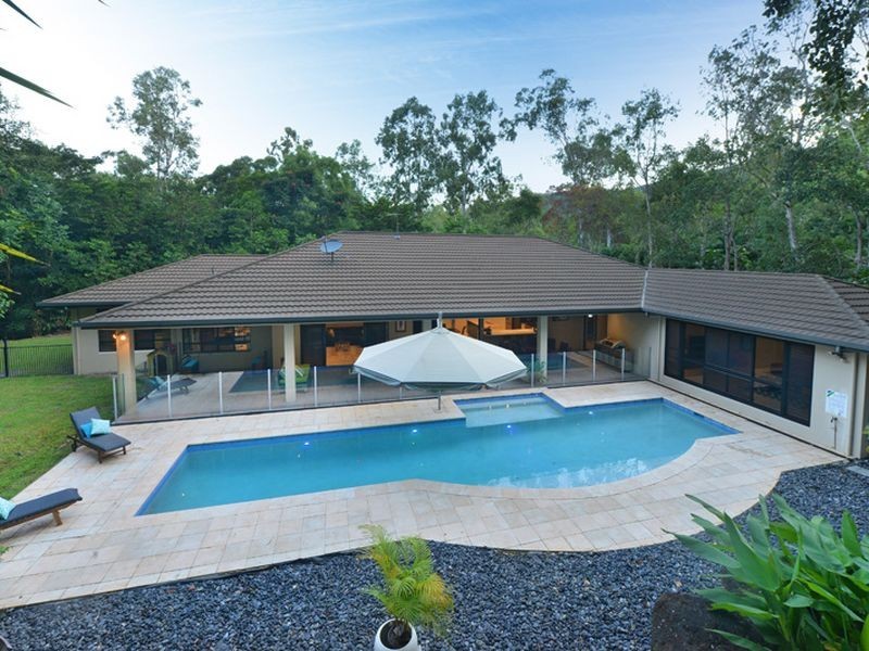 8 Celebration Close, Clifton Beach QLD 4879