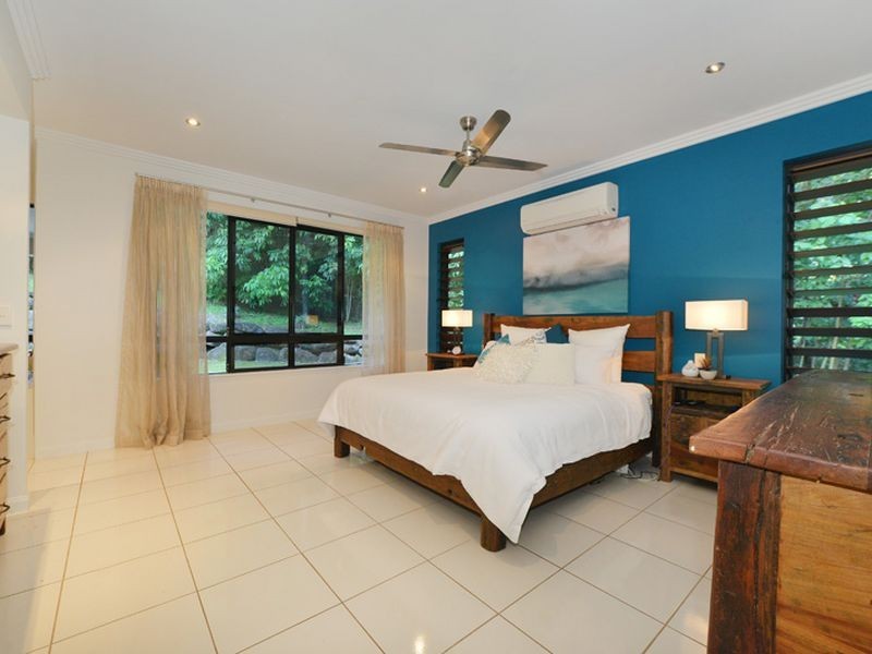 8 Celebration Close, Clifton Beach QLD 4879