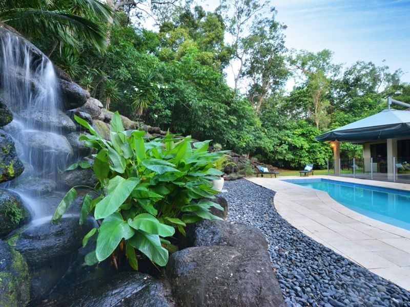 8 Celebration Close, Clifton Beach QLD 4879