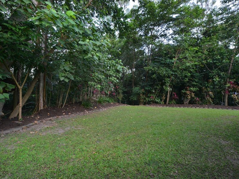 8 Celebration Close, Clifton Beach QLD 4879