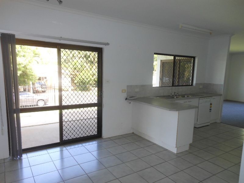 10 Robin Street, Bayview Heights QLD 4868