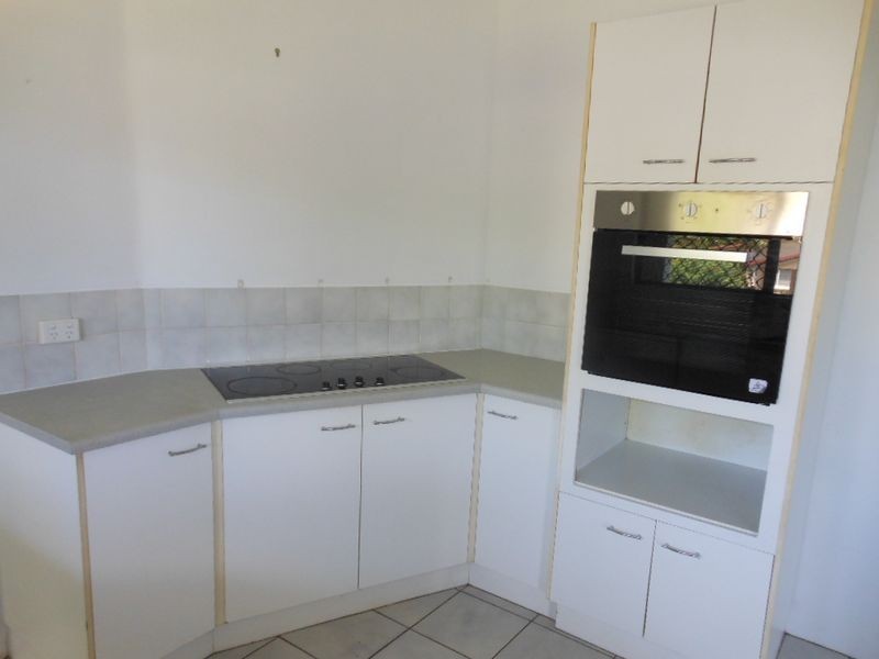 10 Robin Street, Bayview Heights QLD 4868