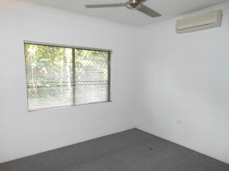 10 Robin Street, Bayview Heights QLD 4868