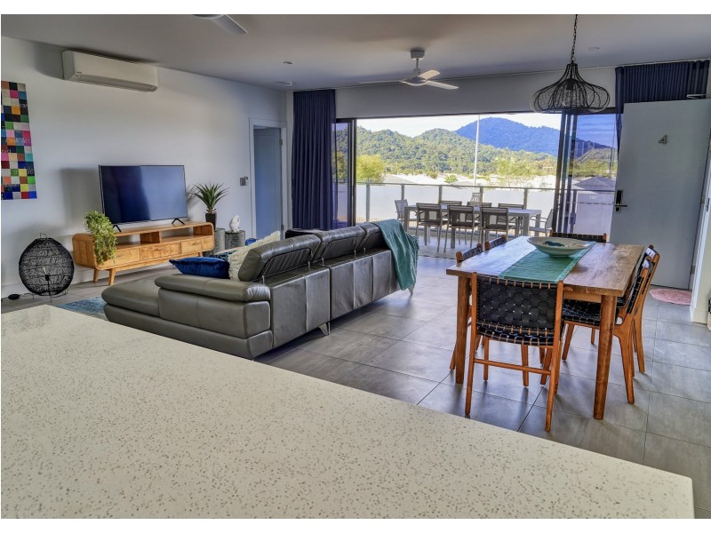 76-78 Intake Road, Redlynch QLD 4870