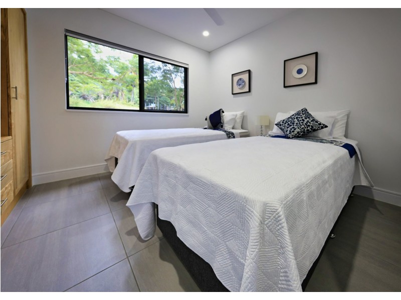 76-78 Intake Road, Redlynch QLD 4870