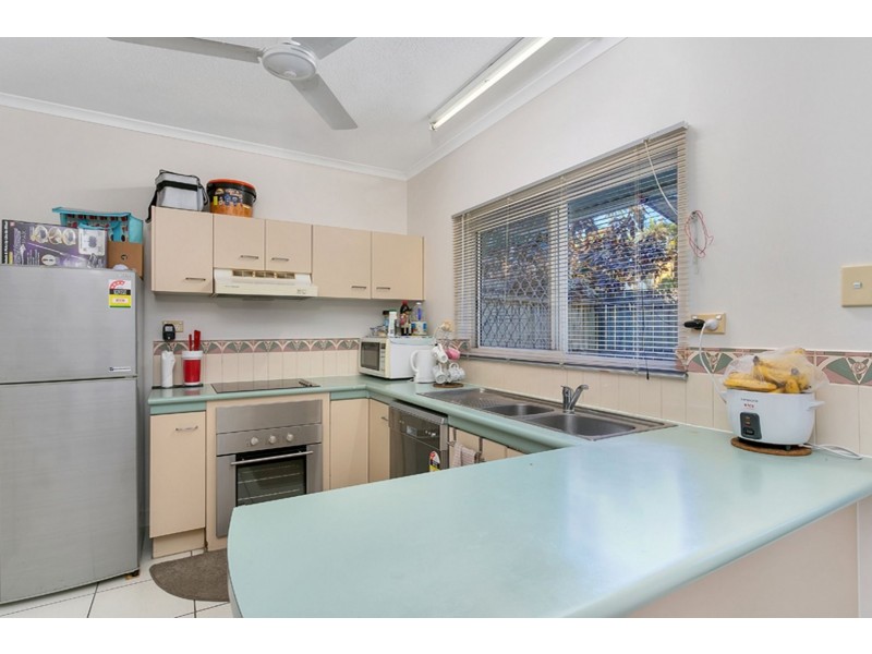 2/43 McCormack Street, Manunda QLD 4870