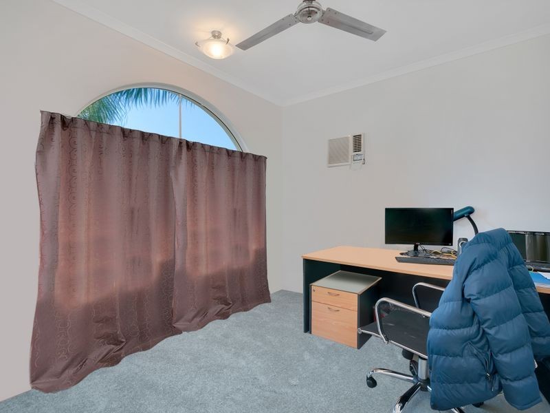16 Silky Oak Court, Mooroobool QLD 4870
