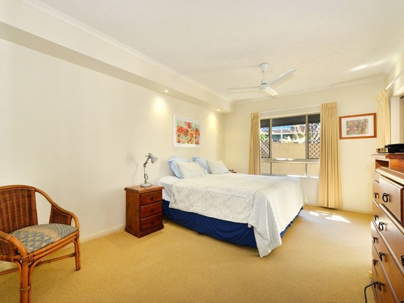1502/2 Greenslopes Street, Cairns North QLD 4870