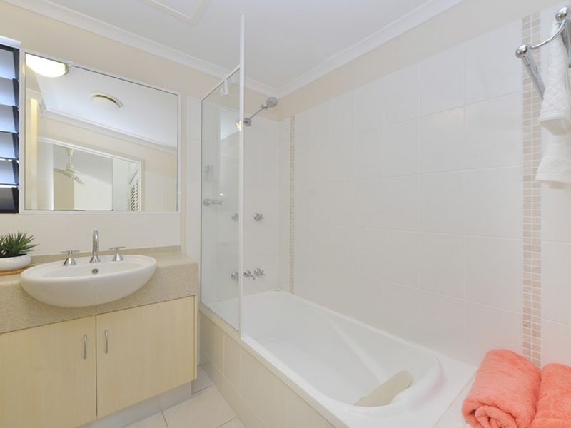 12/10-12 Oyster Court, Trinity Beach QLD 4879