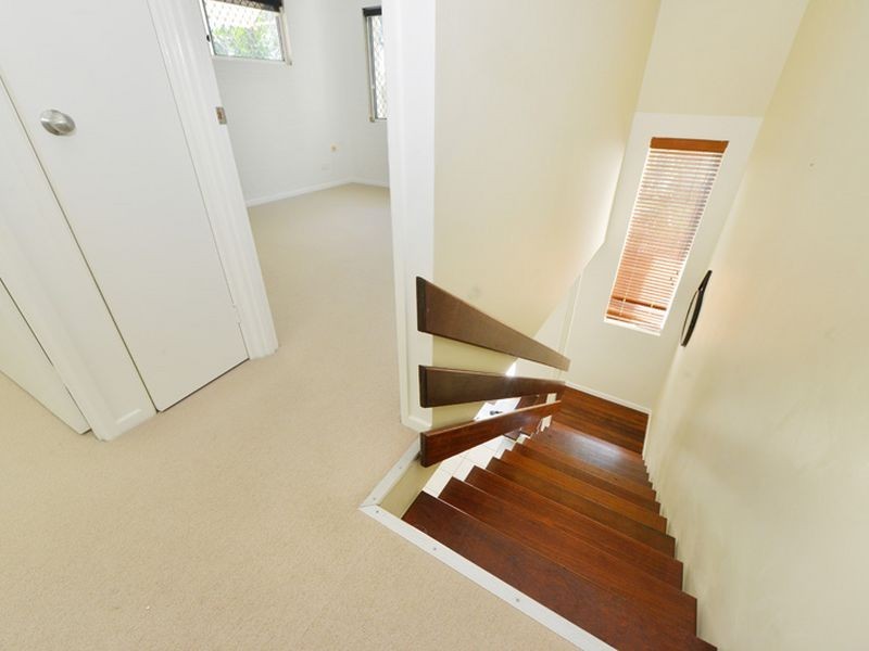 1/9 Vallely Street, Freshwater QLD 4870