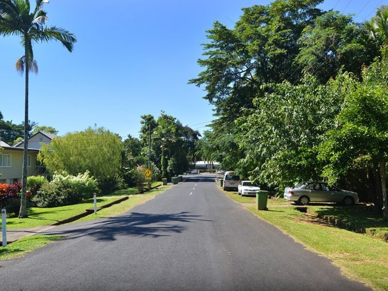 1/9 Vallely Street, Freshwater QLD 4870