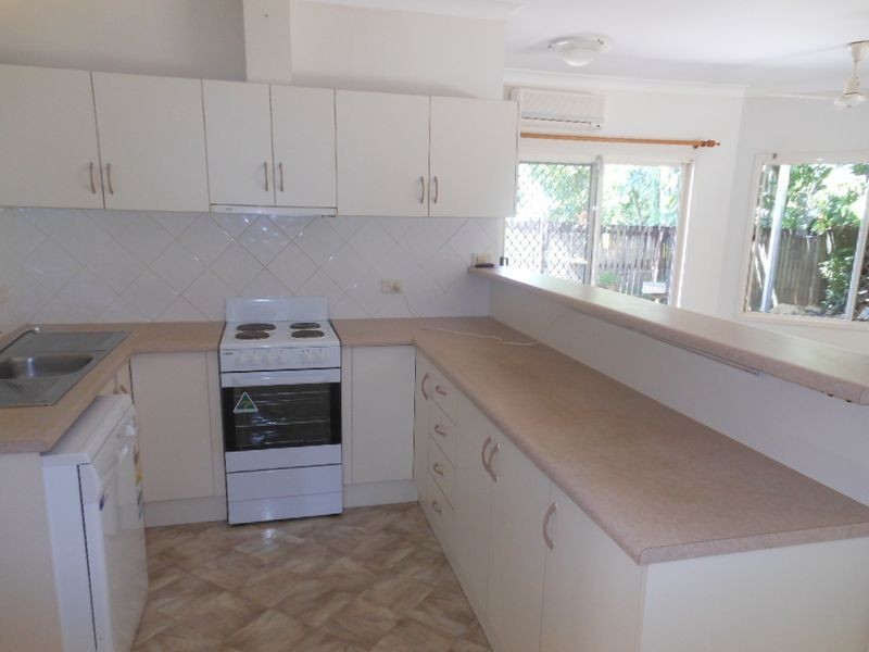 2/9 Glenlea Street, Edge Hill QLD 4870