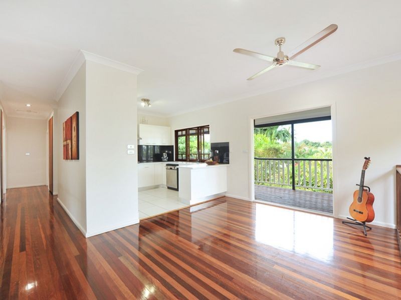 7 Torazzi Place (City View), Mooroobool QLD 4870