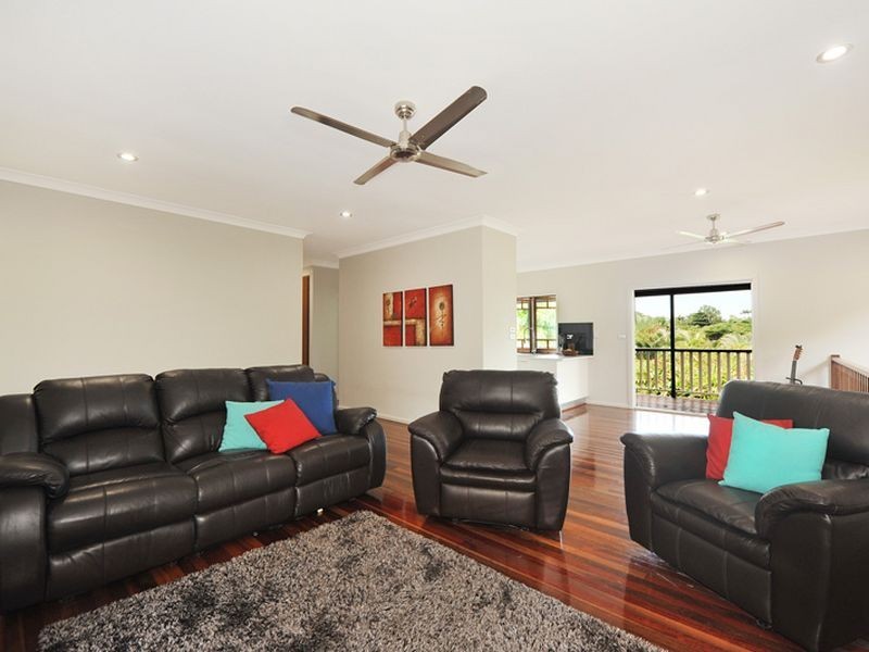 7 Torazzi Place (City View), Mooroobool QLD 4870