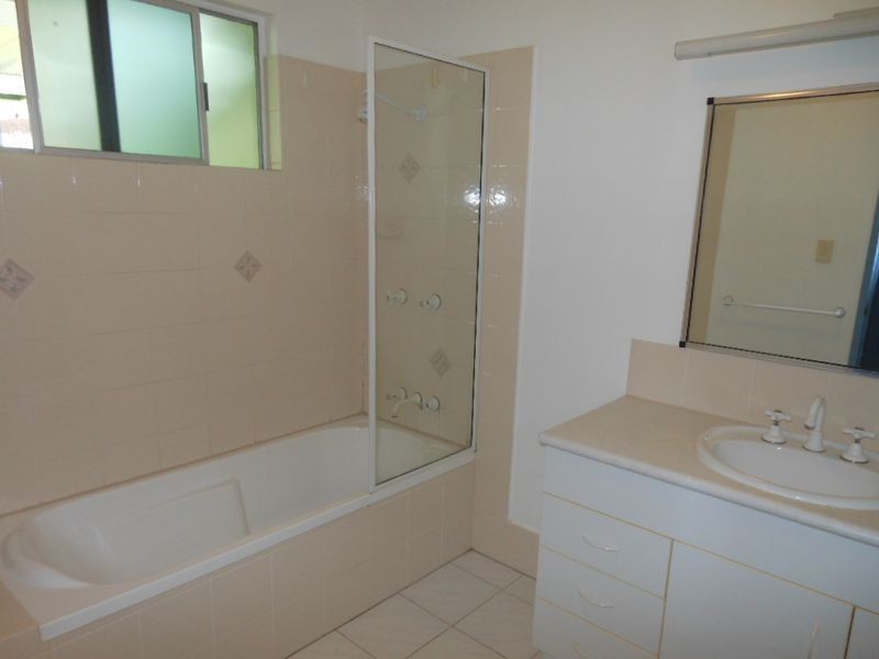 103 Sydney Street, Bayview Heights QLD 4868