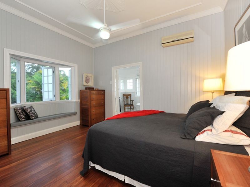 100 Collins Avenue, Edge Hill QLD 4870