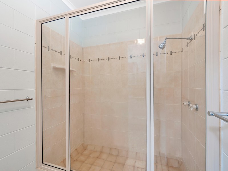 8 Goldwyn Close, White Rock QLD 4868