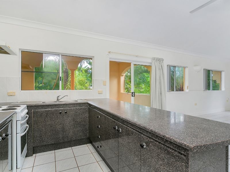 8/11 Springfield Crescent, Manoora QLD 4870