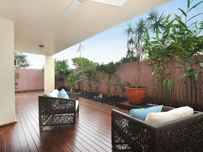 4/6 Short Street, Redlynch QLD 4870