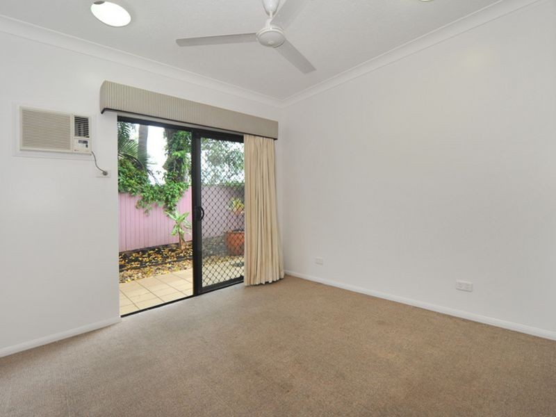 4/6 Short Street, Redlynch QLD 4870