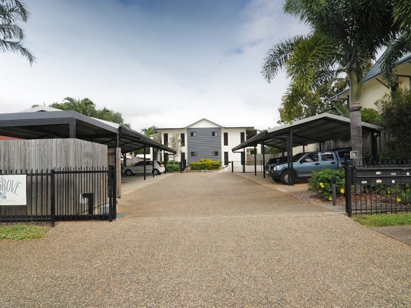 4/6 Short Street, Redlynch QLD 4870