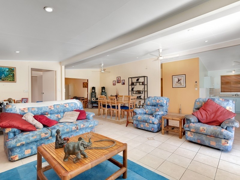 11 Paperbark Street, Bramston Beach QLD 4871