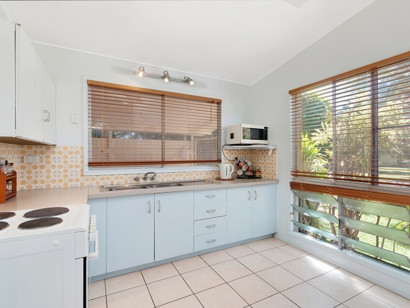 11 Paperbark Street, Bramston Beach QLD 4871