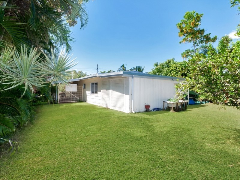 11 Paperbark Street, Bramston Beach QLD 4871