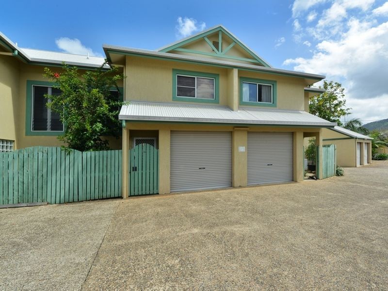 15/10 Brown Street, Woree QLD 4868