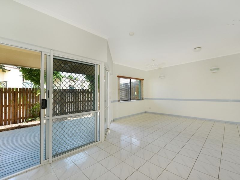 15/10 Brown Street, Woree QLD 4868