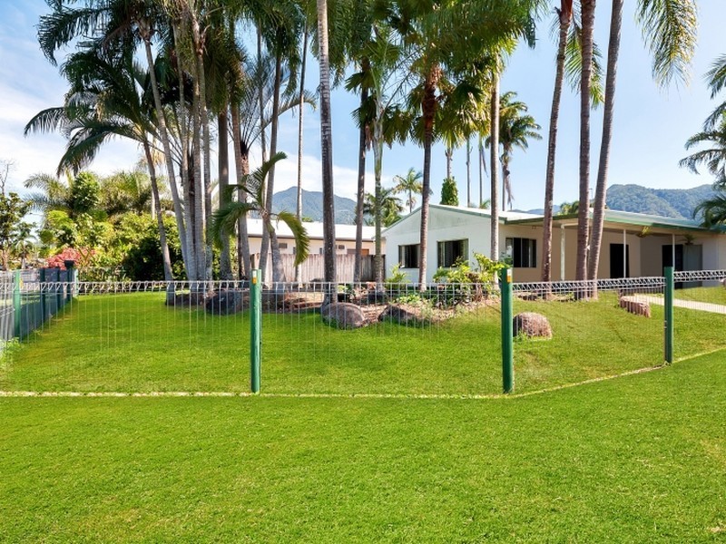 152 Robert Road, Bentley Park QLD 4869