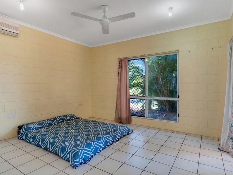 152 Robert Road, Bentley Park QLD 4869
