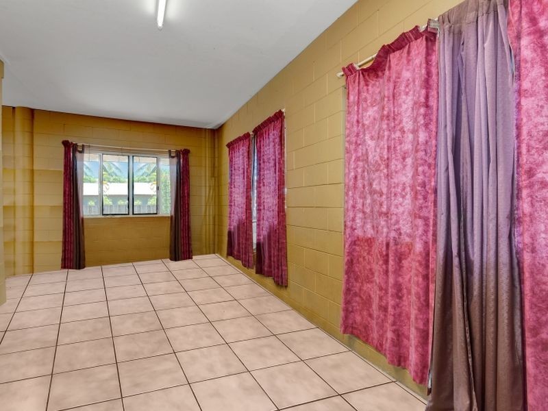 152 Robert Road, Bentley Park QLD 4869