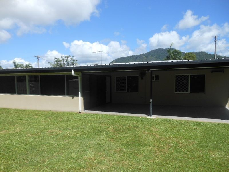 6 Trucano Close, Whitfield QLD 4870