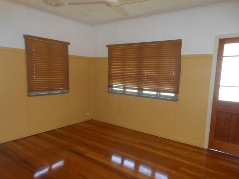 40 Jones Street, Westcourt QLD 4870